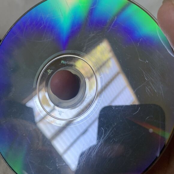 Kingdom Hearts (Sony PlayStation 2, 2002) PS2 No Manual Tested And Working - Picture 7 of 7